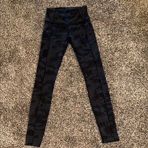 Lululemon Wunder Train Tight with Pockets